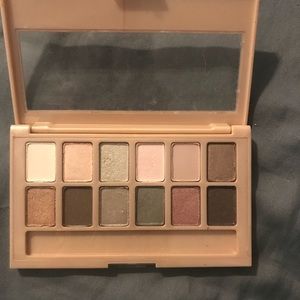 Eyeshadow pallet